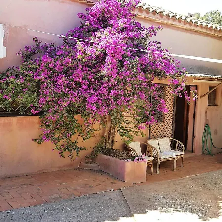 B&B Le Corti Di Aloa * San Pantaleo