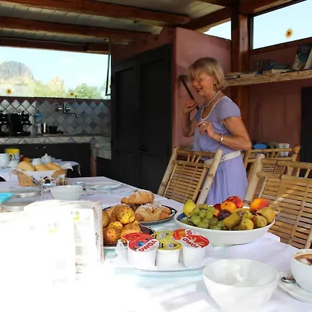 B&B Le Corti Di Aloa Bed & Breakfast San Pantaleo